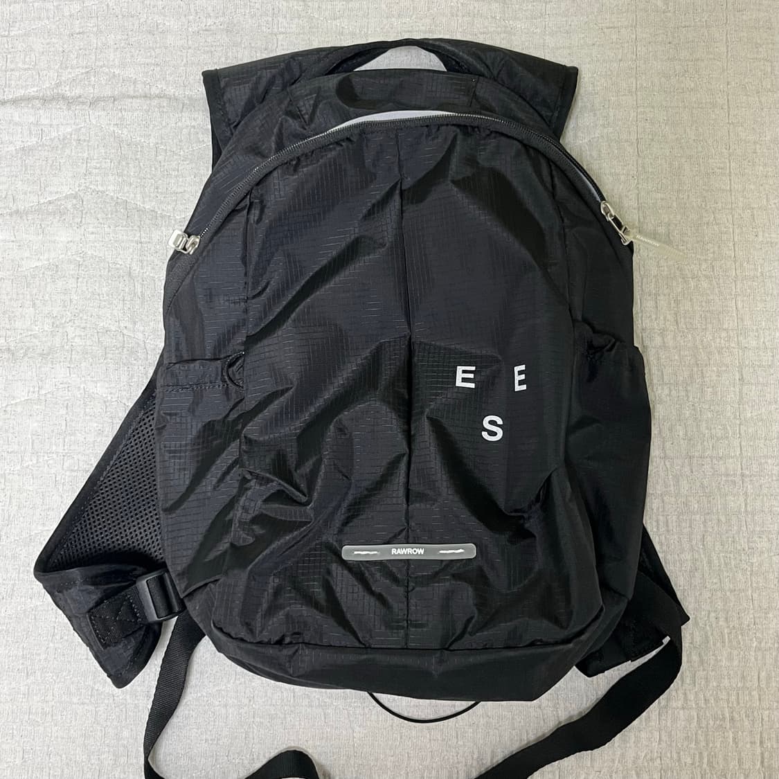 로우로우 X EES 러닝 백팩 상품이미지1