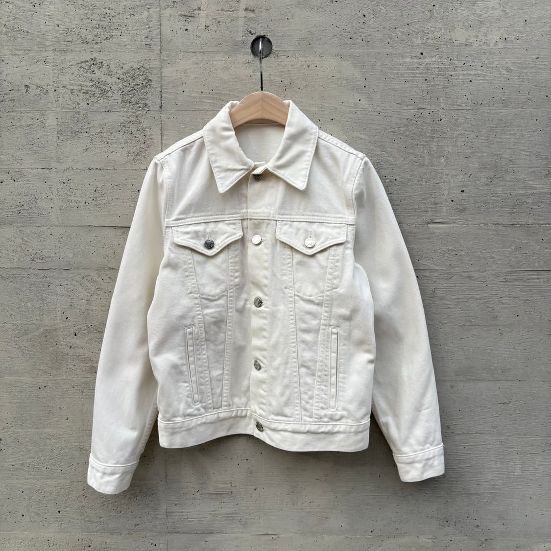 헬무트랭 스퀘어 숄더 자켓 화이트 상품이미지2