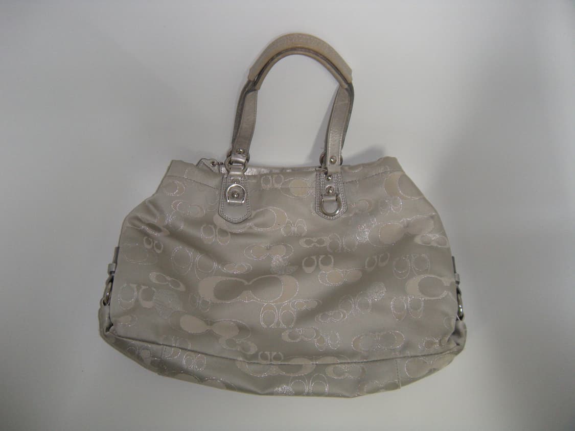 코치 애슐리 시그니처 메탈릭 숄더백 상품이미지2