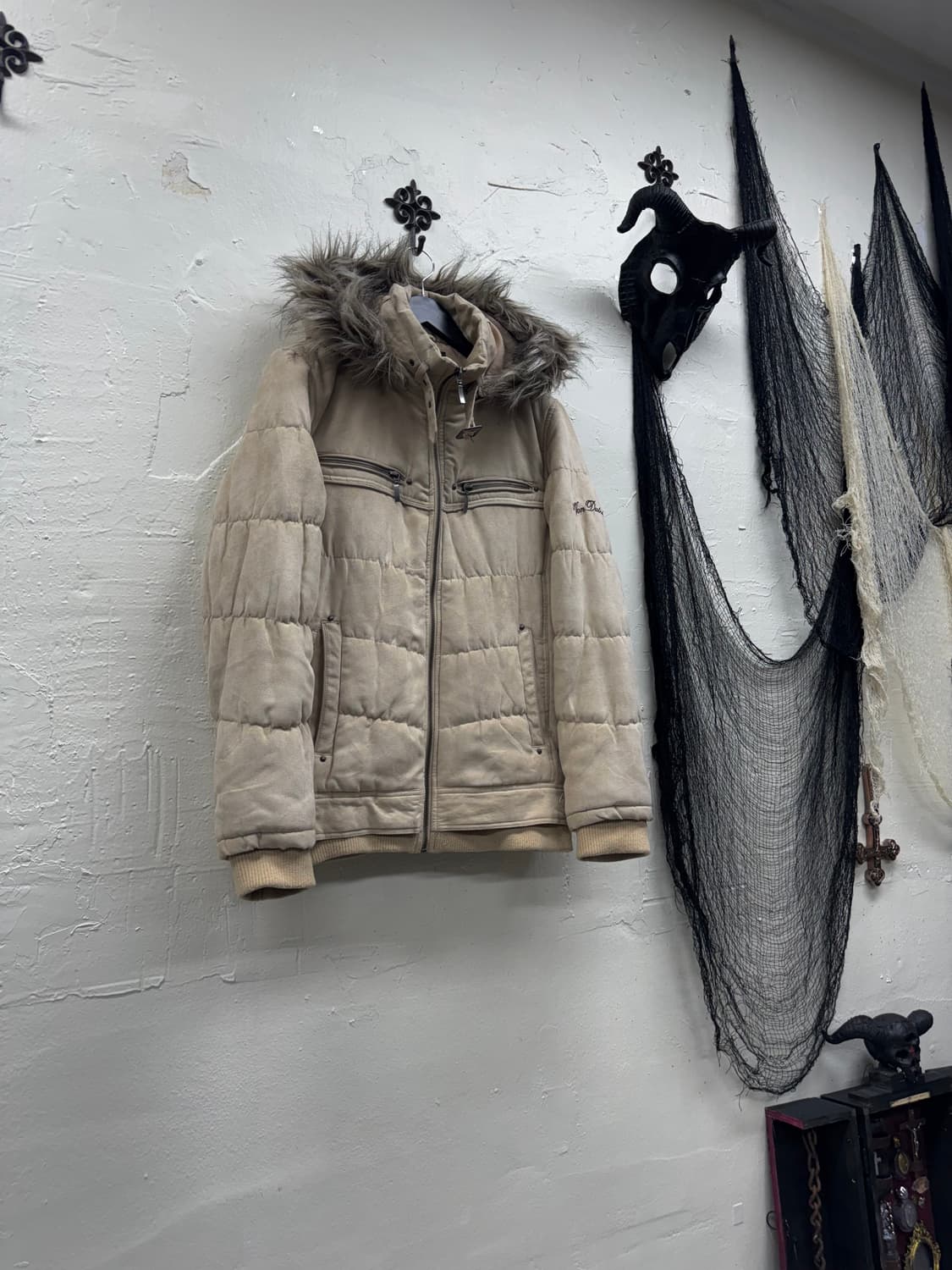 Von dutch 00s y2k trimming fur begie dow 상품이미지1