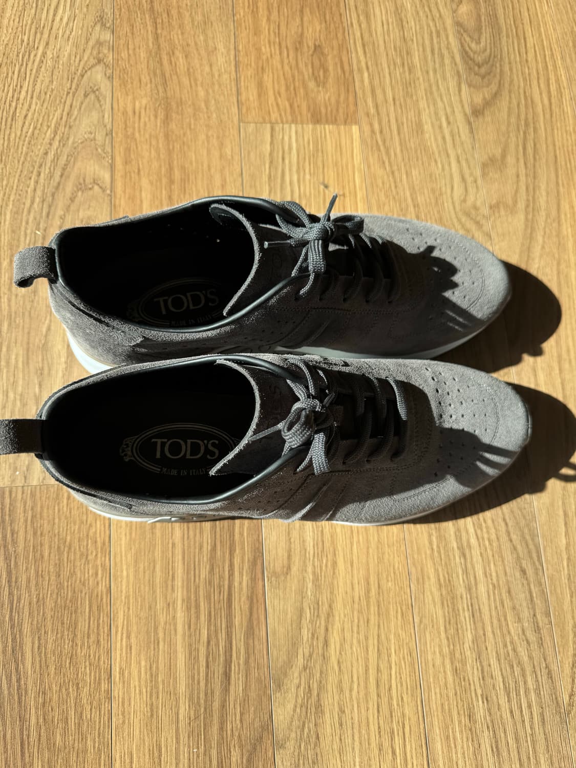 [Tods] 토즈 남성 스웨이드 스니커즈 7.5 회색 상품이미지5