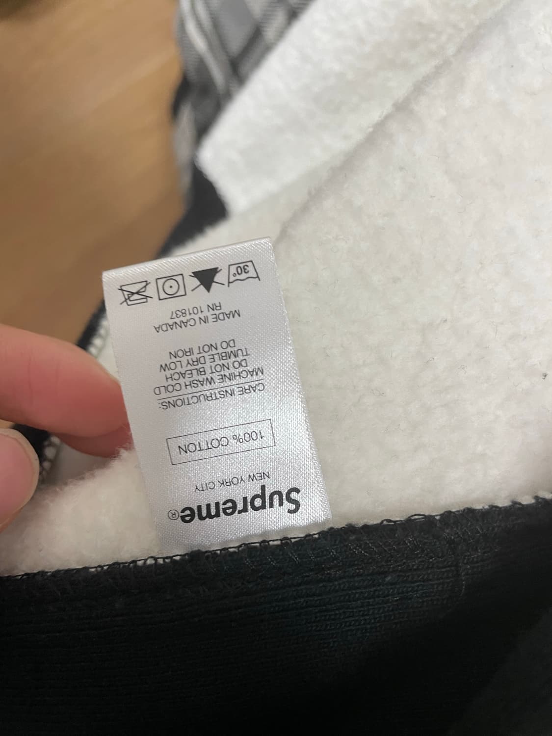 슈프림 체크 봄버 상품이미지3