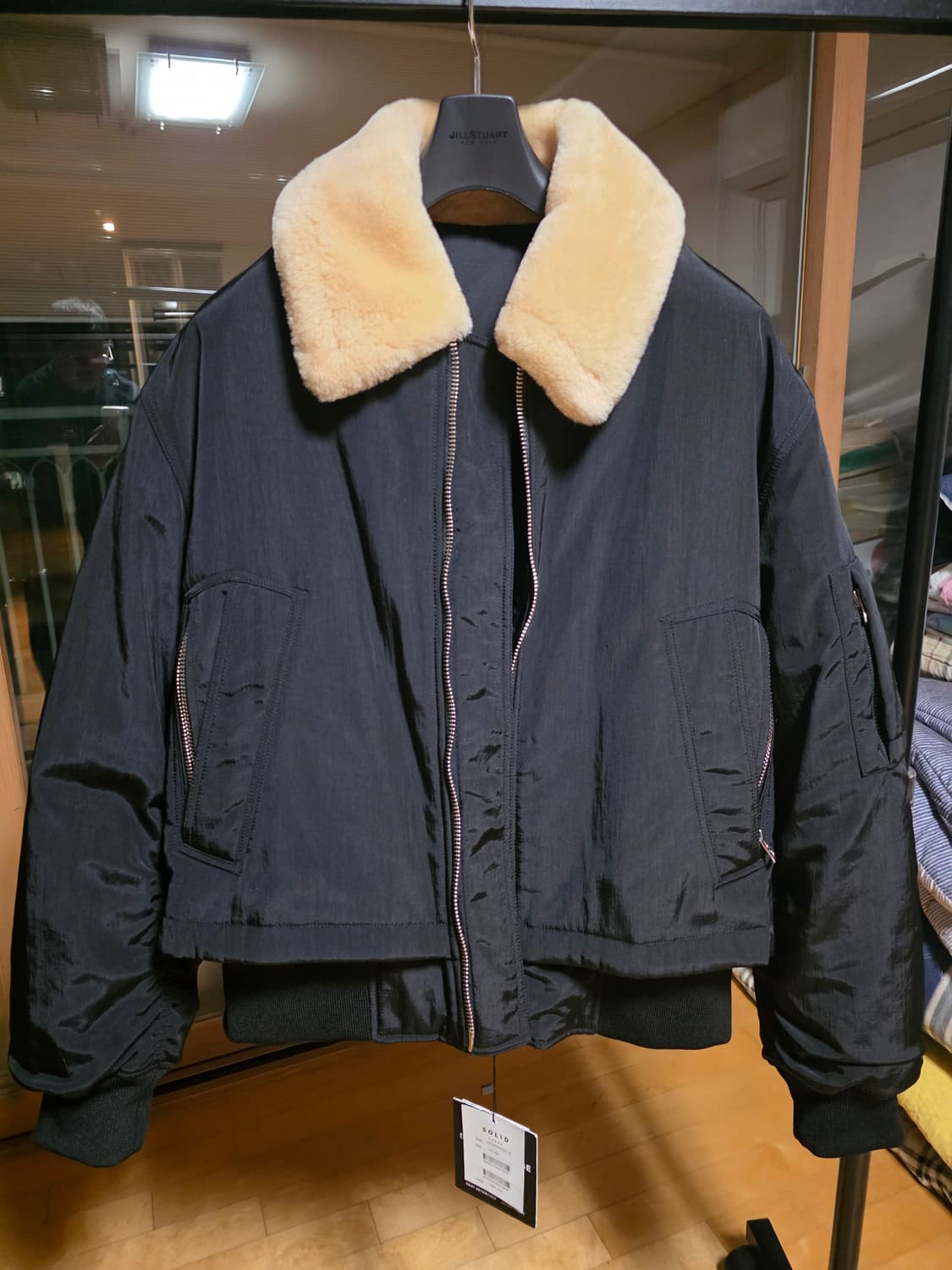 [택미제거새상품]솔리드옴므 23FW 무스탕 패딩 블랙 48사이즈 상품이미지2