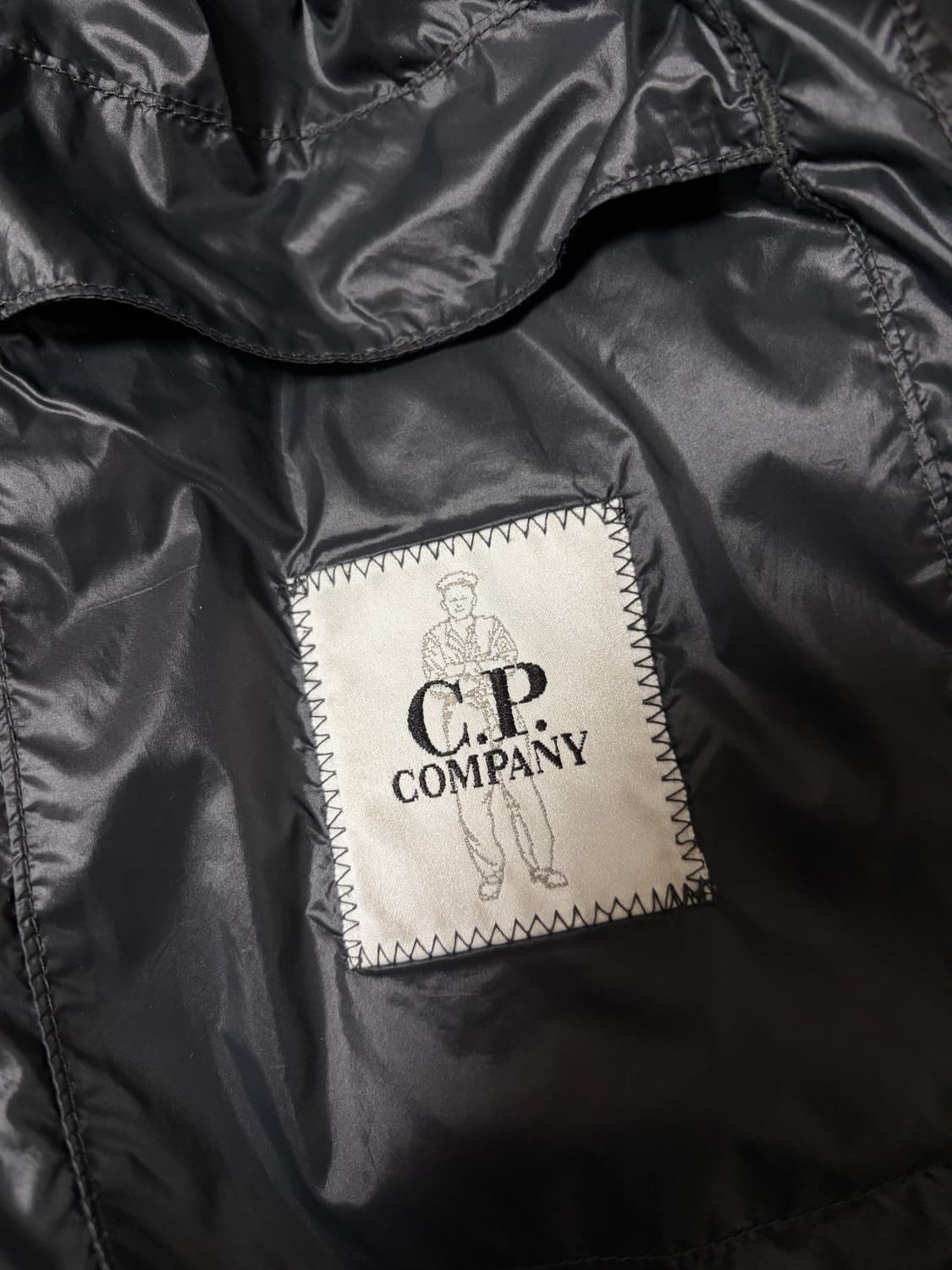 [급처 풀구성] cp컴퍼니 dd쉘 패딩 46 상품이미지4