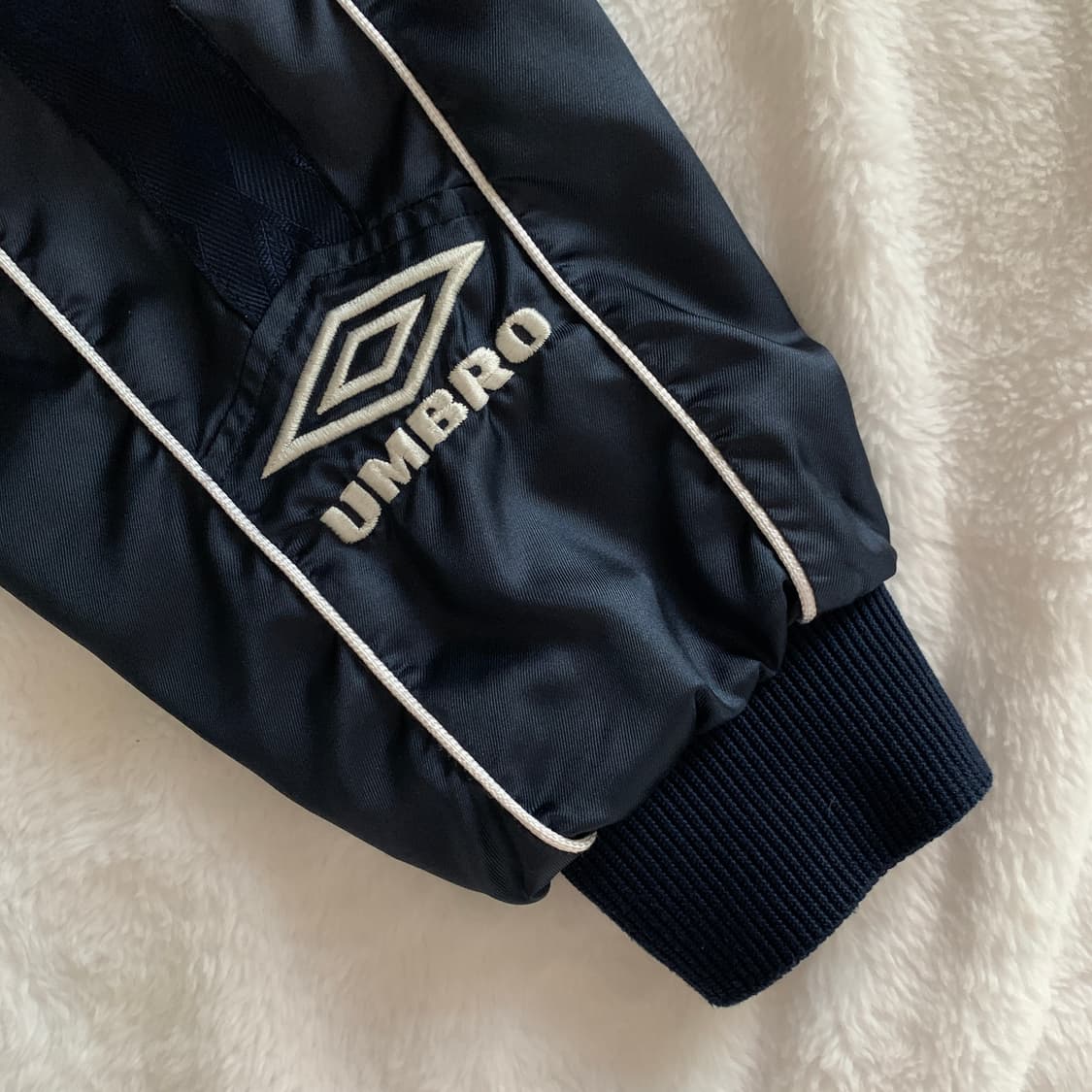 엄브로 UMBRO 빈티지 테이핑 포인트 바람막이 점퍼 상품이미지6