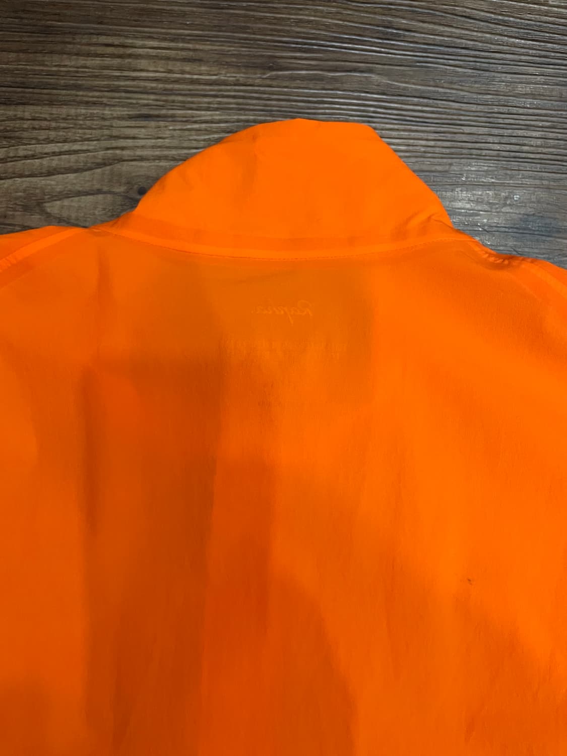 라파 Rapha 프로팀 라이트웨이트 섀도우 자켓 상품이미지10