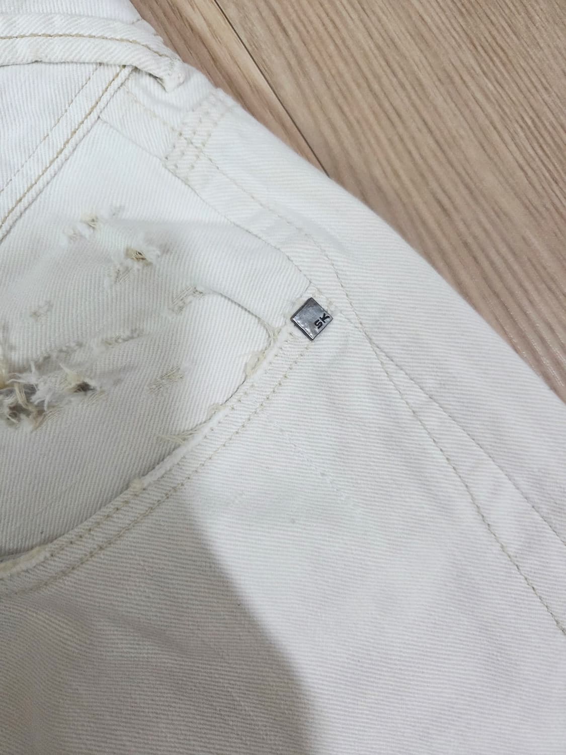 실카이 화이트 디스트로이드 데님 팬츠 상품이미지6