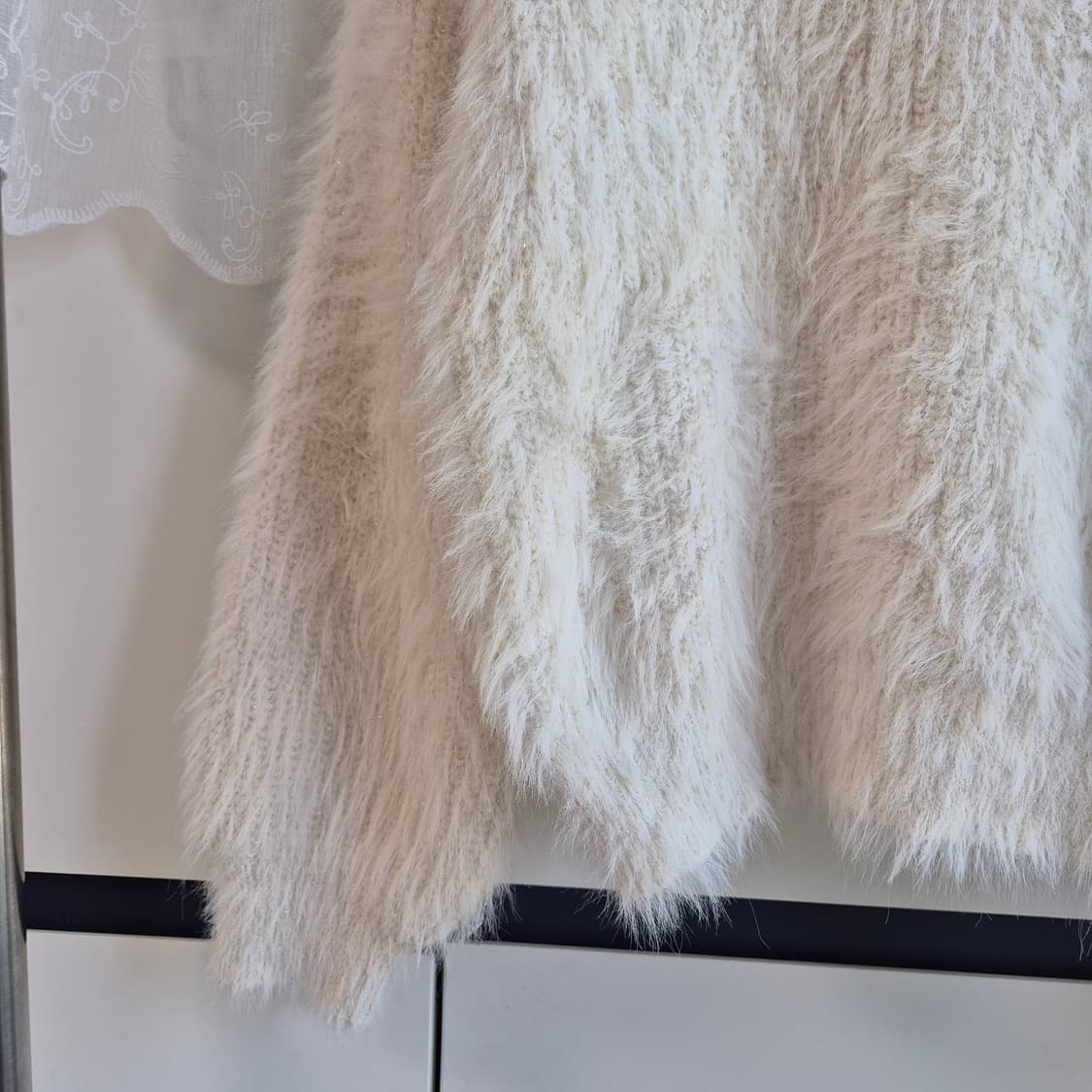 폭닥 화이트 윈터 세트 | 목폴라니트, 아이보리꽈배기니트스커트 상품이미지4