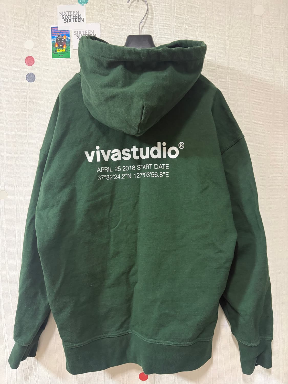 비바스튜디오 다크 그린 후드티 상품이미지2