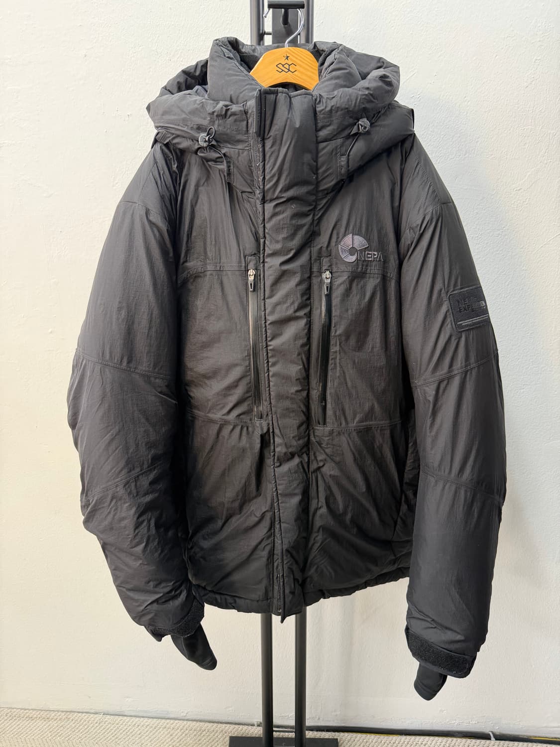 정품) 네파 남성 히말라야급 그린란드 대장패딩 105 상품이미지1