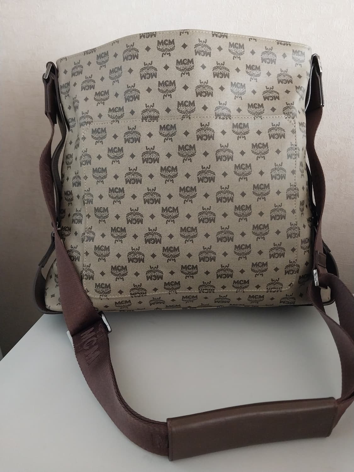 엠씨엠 비세토스 크로스백 상품이미지6