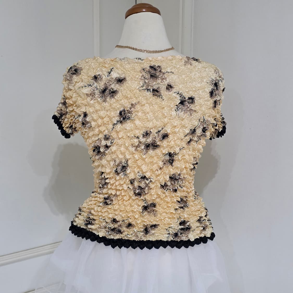 빈티지) 하구미모리걸 아오이유우st 엠보 플리츠 스모킹 플로럴 여름탑 상품이미지4