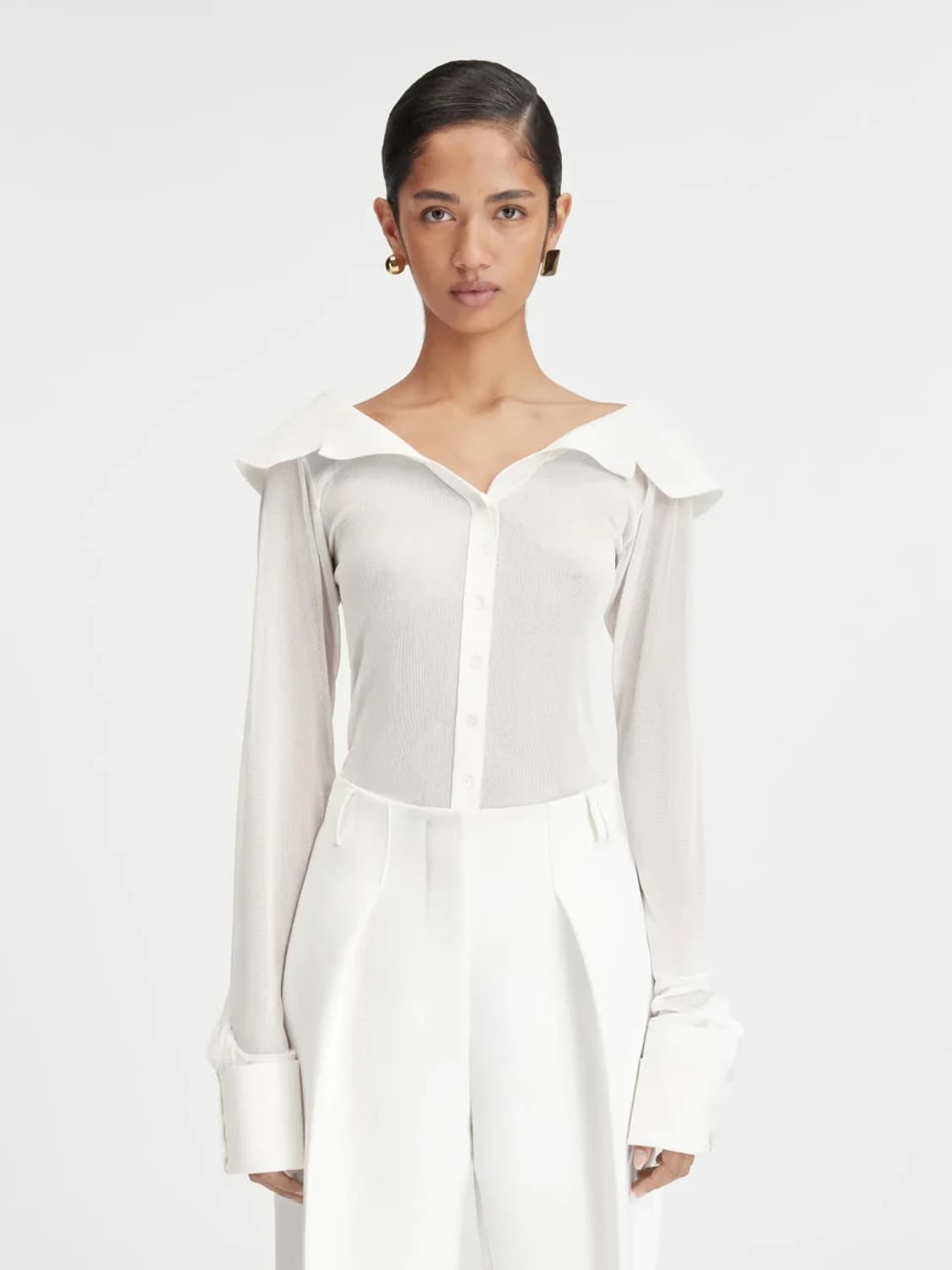 JACQUEMUS 자크뮈스 오프숄더 니트 셔츠 (002 size) 상품이미지4