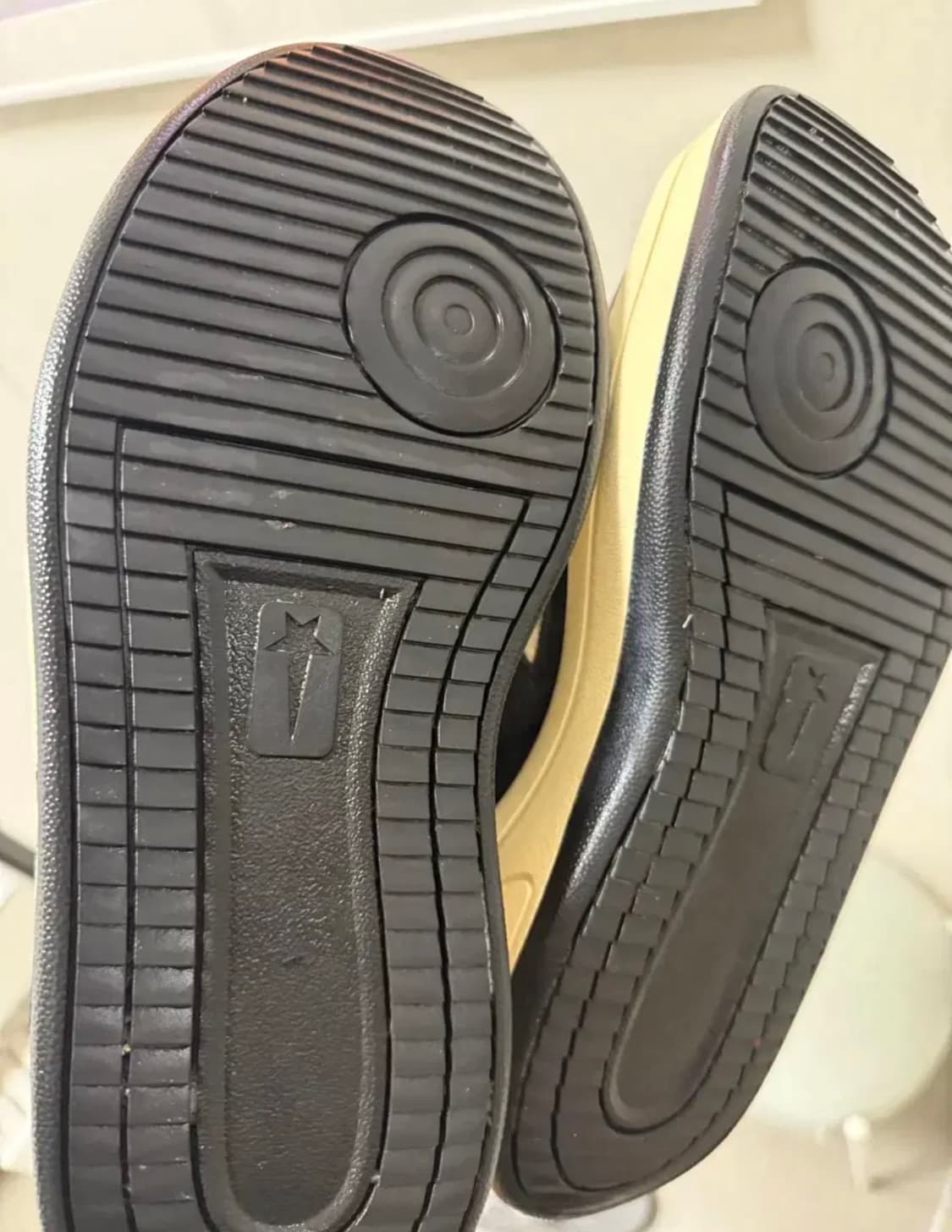 릭오웬스 다크쉐도우 터보웨폰 블랙 크림 상품이미지4