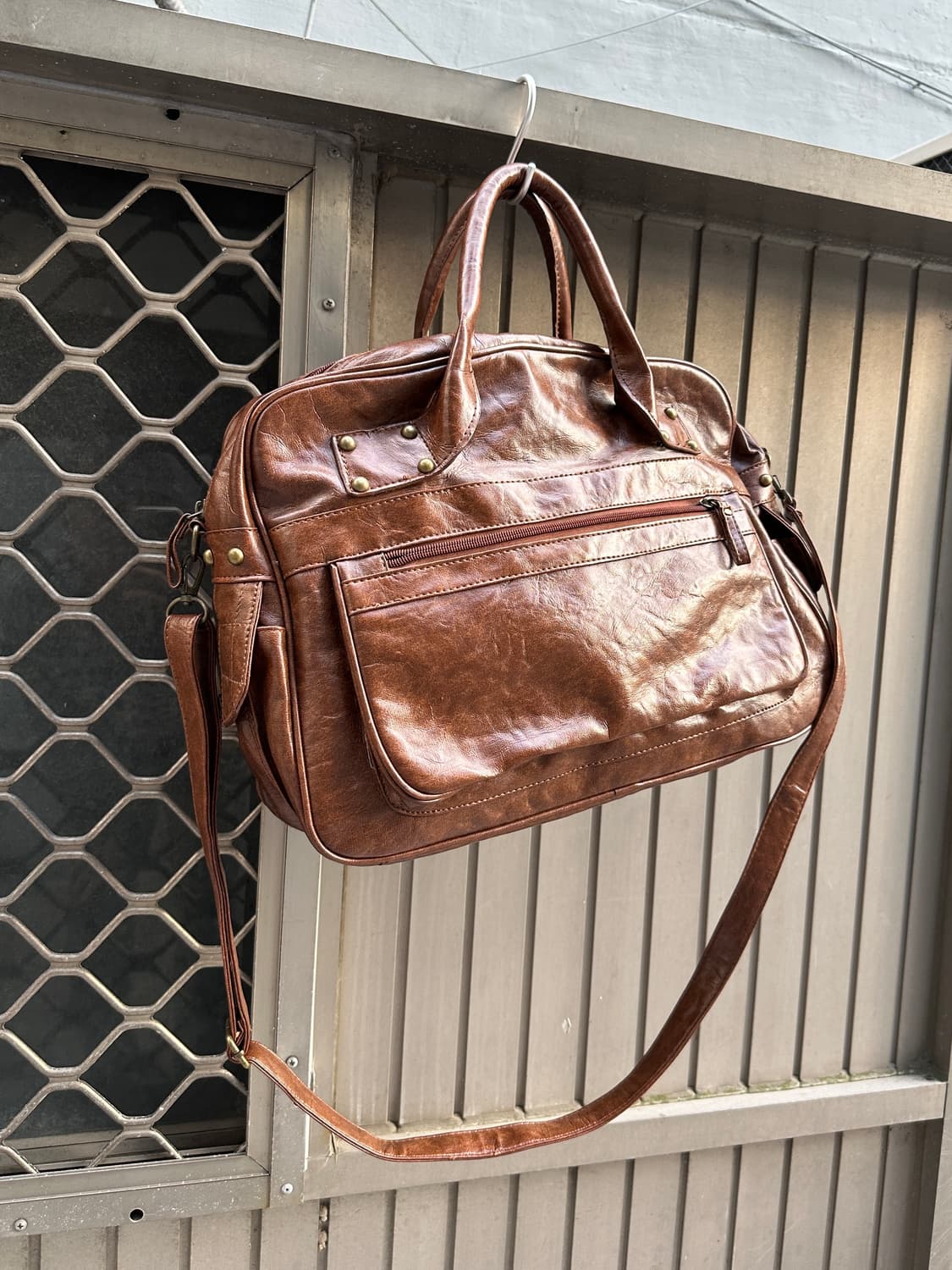 Vintage brown stud leather bag 상품이미지5