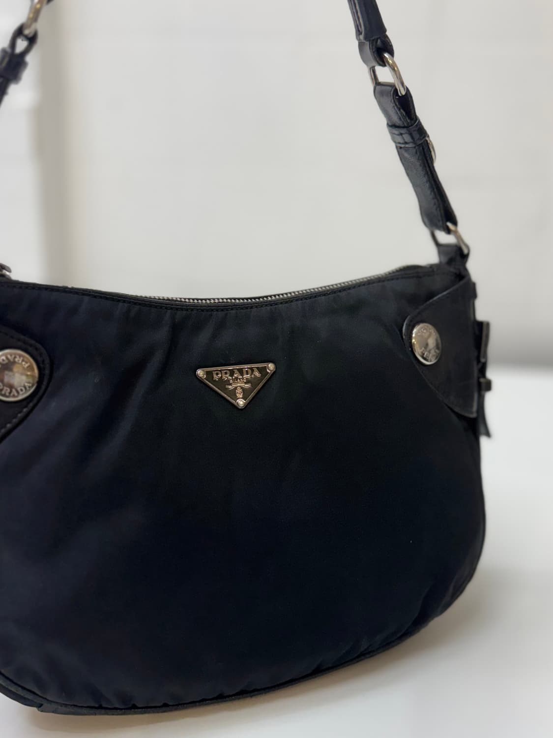 Prada 프라다 나일론 호보 숄더백 상품이미지1