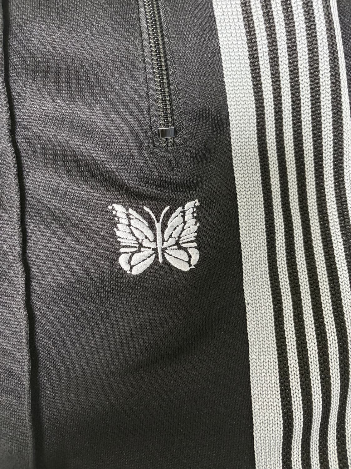 니들스 폴리스무스 트랙 쇼츠 블랙 상품이미지2