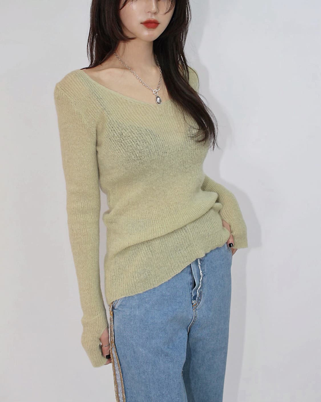 시크윈 브이넥 루즈핏 모헤어 여리 니트 상품이미지3