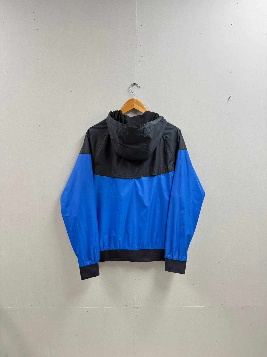 남성 100 / 나이키 윈드러너 바람막이 블루/블랙 상품이미지6