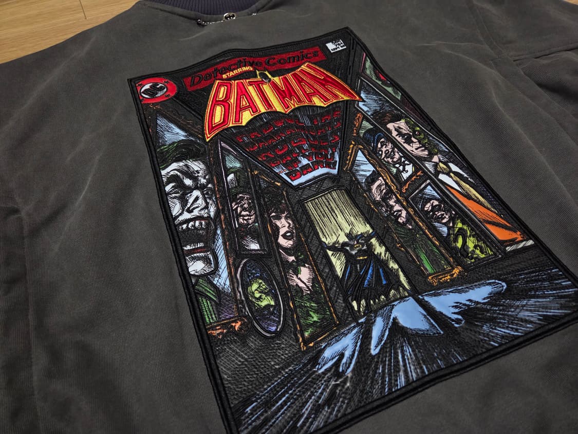 송지오 옴므 25FW DC 콜라보 배트맨 윙스트링 다잉 맨투맨 상품이미지5