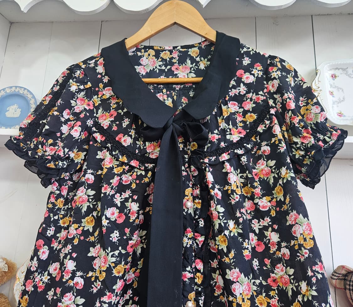 (Axes Femme) 플라워 리본 블라우스 상품이미지4