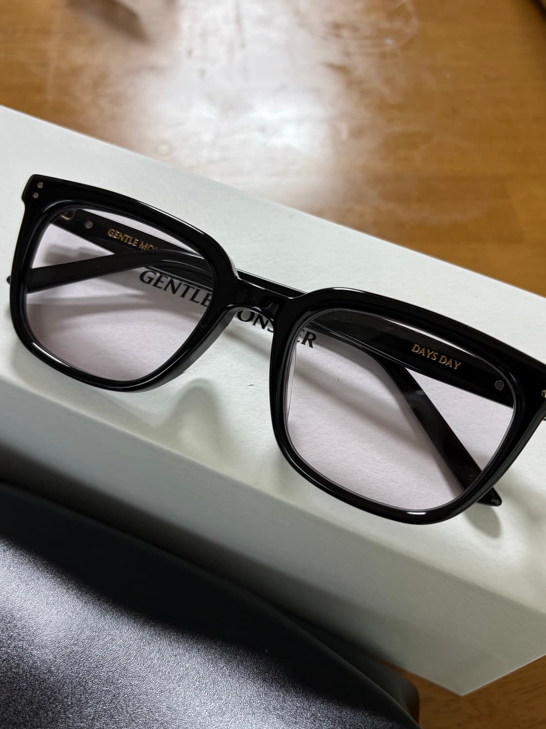 젠틀몬스터 데이즈데이 블랙/퍼플 상품이미지2