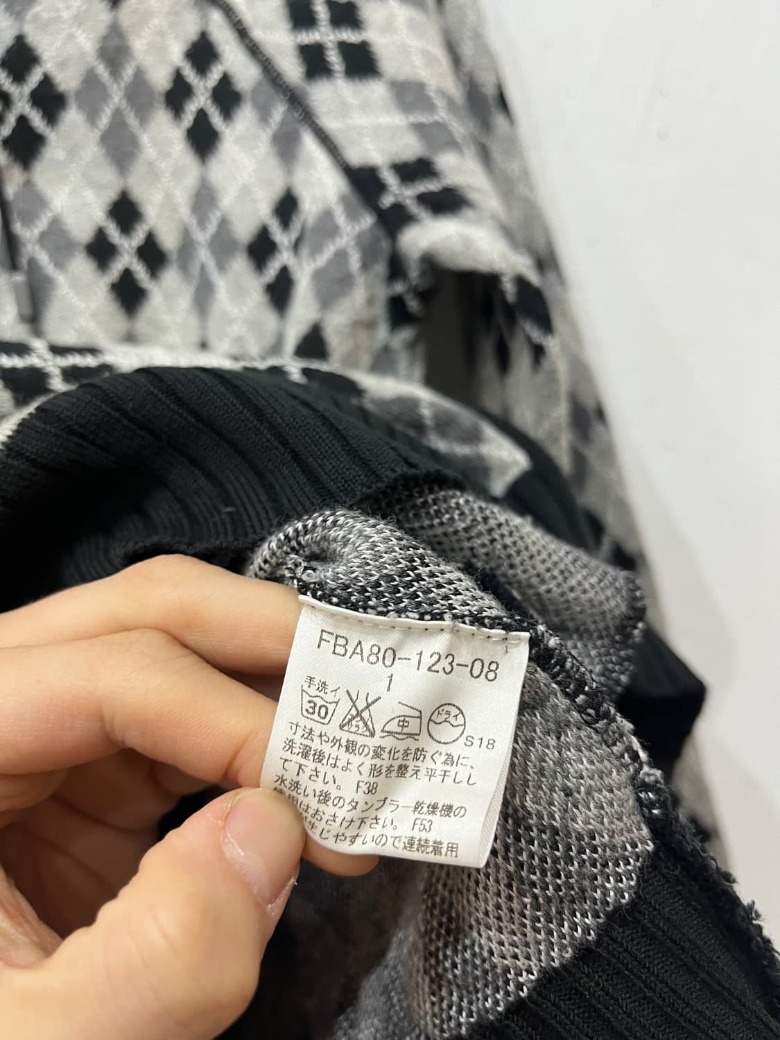 버버리 아가일 니트 후드집업 우먼즈 상품이미지7