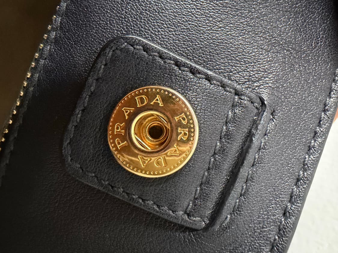 [정품] 프라다 블랙 대학생 토트백  상품이미지7