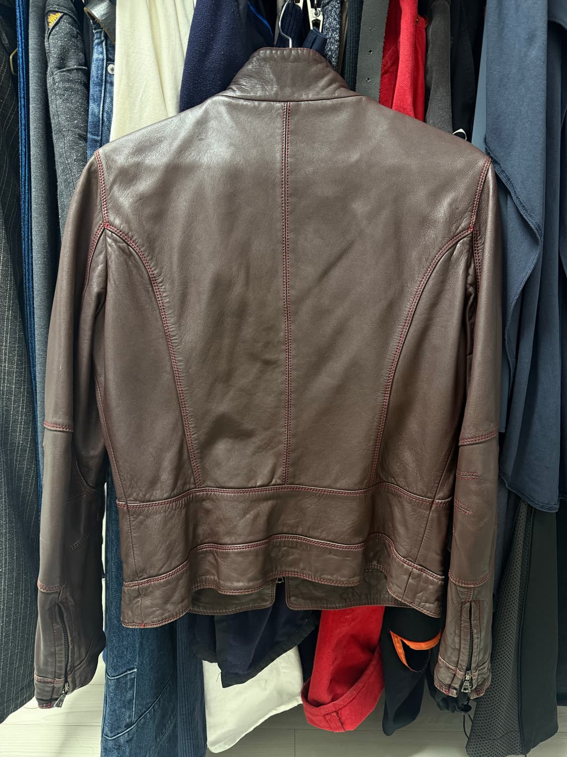 스티치 컷 디테일 램스킨 레더자켓 상품이미지2