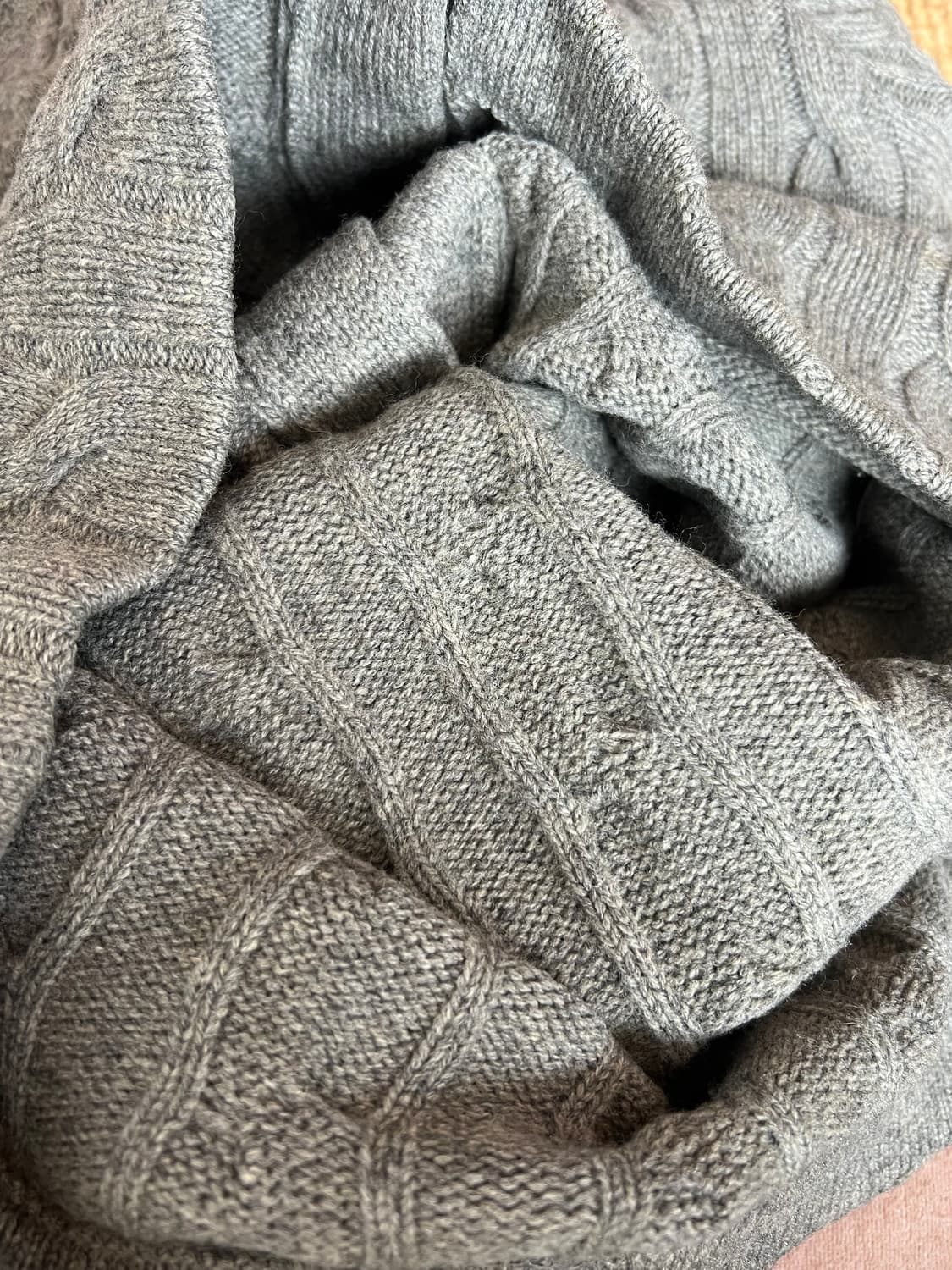 폴로랄프로렌 그레이숄카라 울 케이블가디건

 상품이미지5