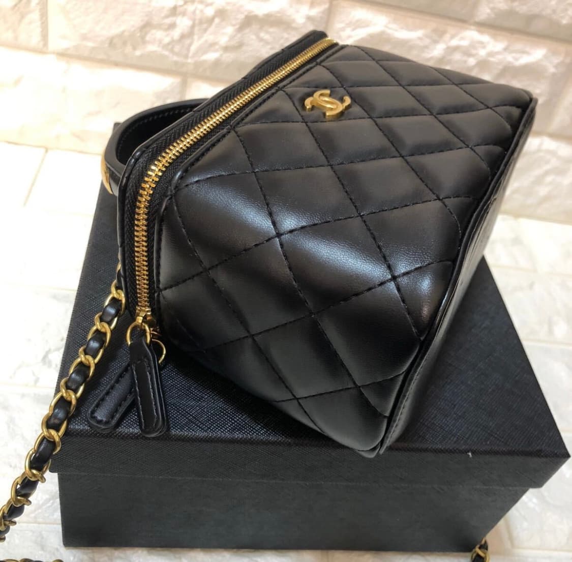 샤넬 뷰티 베니티 탑 핸들 크로스백  상품이미지5