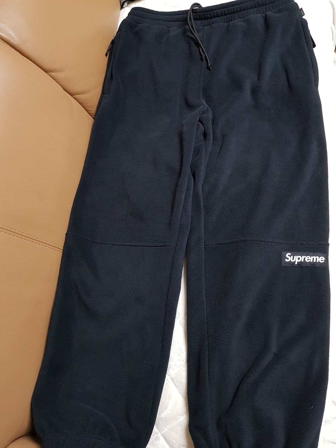 슈프림 폴라텍 팬츠 블랙 23FW 상품이미지1