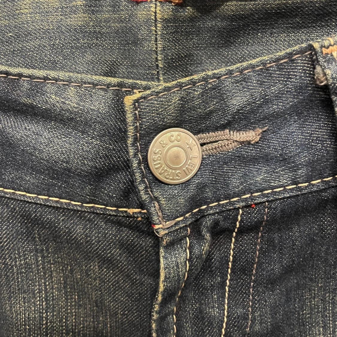 00s Levis 리바이스 제팬 라인 캣브러쉬 워싱 부츠컷 데님 팬츠  상품이미지5
