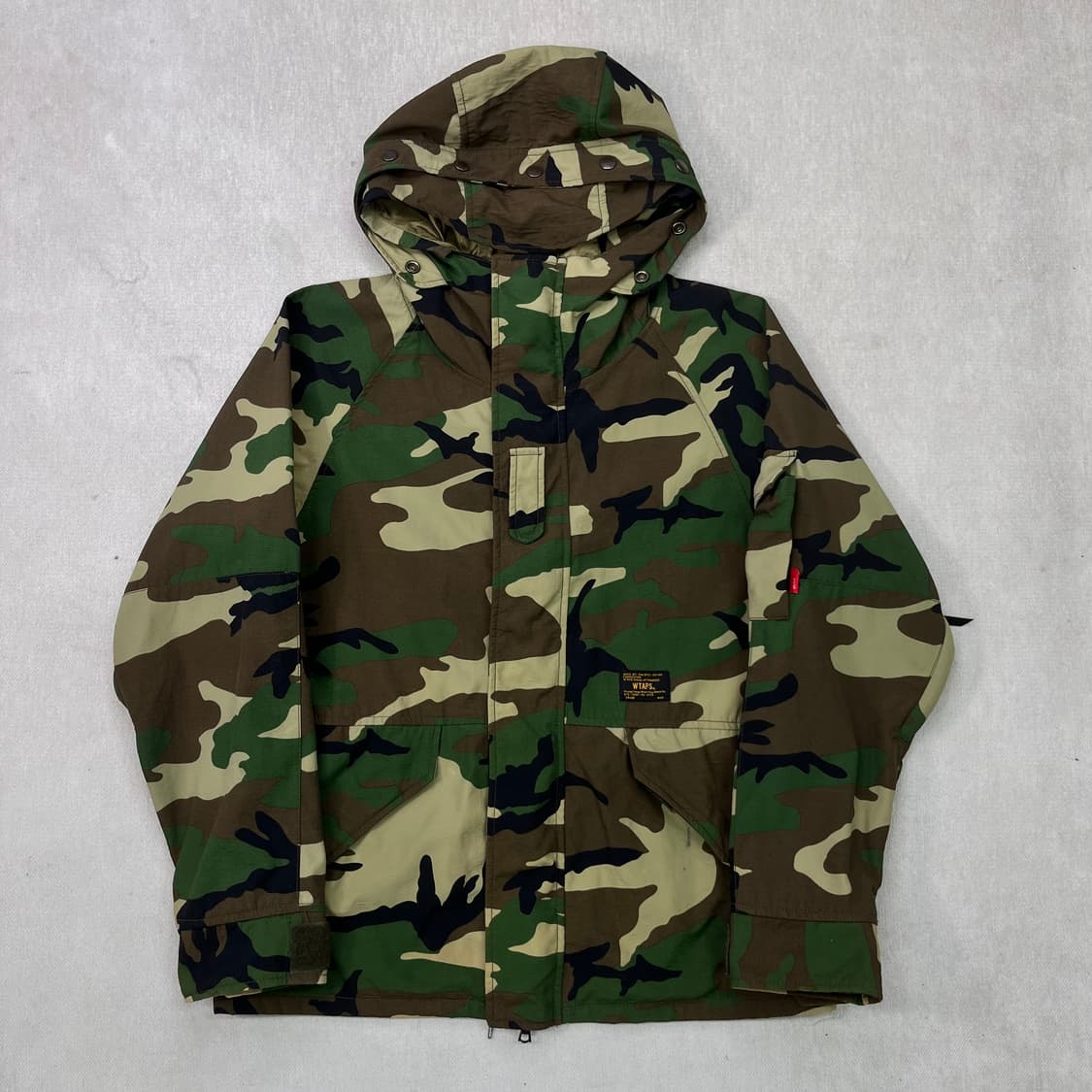 100 더블탭스 15FW 카모 후드 자켓 상품이미지1