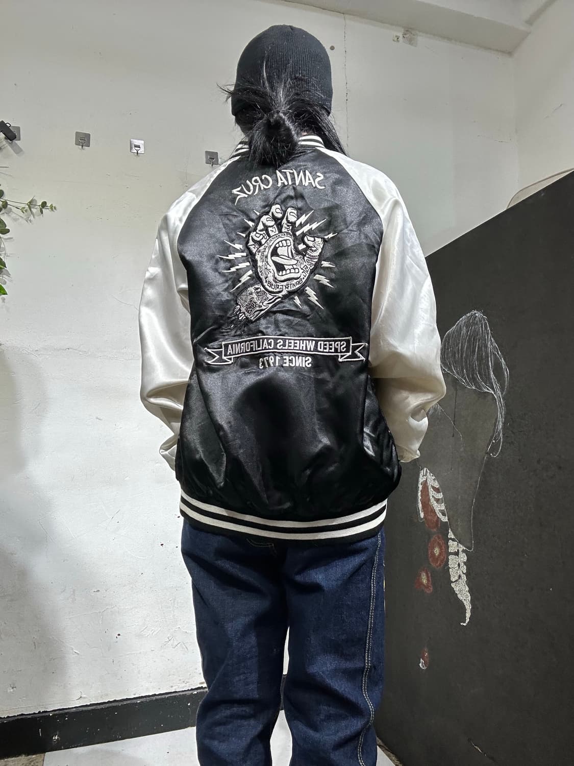 산타크루즈 y2k 손 자수 블랙 스카잔 L  상품이미지1