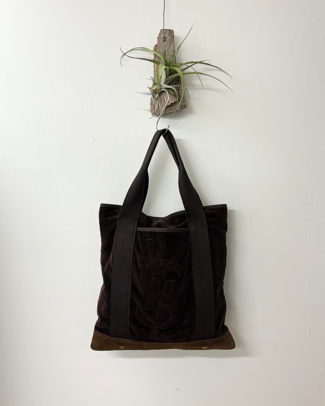 입생로랑 브라운 코듀로이 토트백 상품이미지1