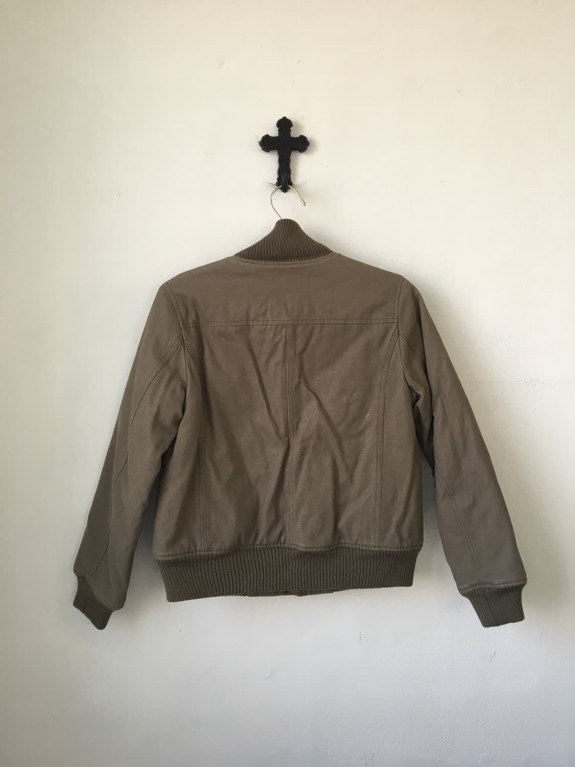 Pocket point high neck bomber jacket 상품이미지3
