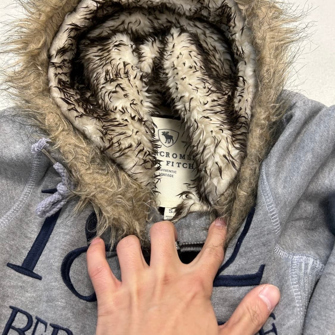 Abercrombie Grey Wolfjo Hoodie Zip-up 상품이미지5