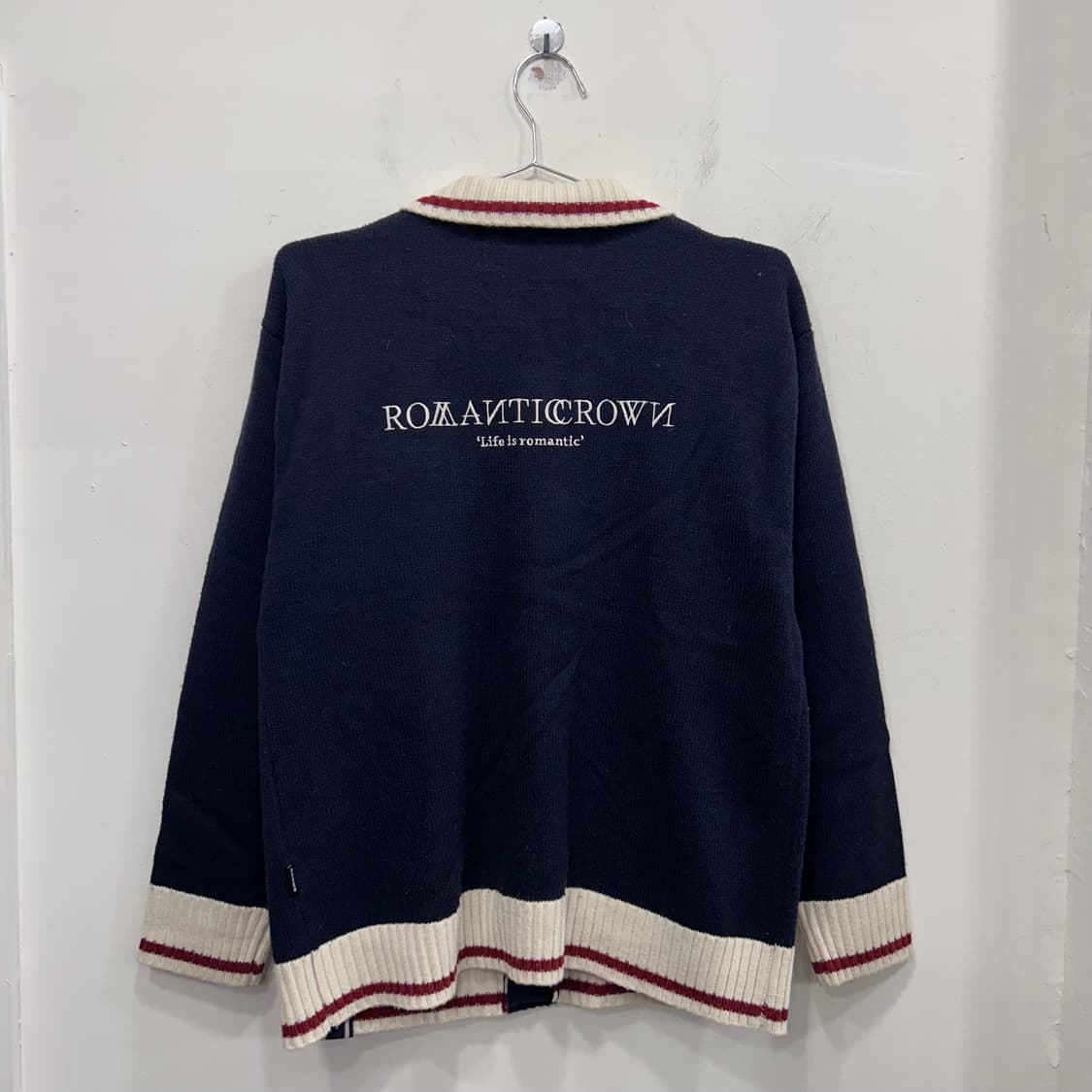 로맨틱크라운 베이리프 자수 배색 니트 가디건 상품이미지5