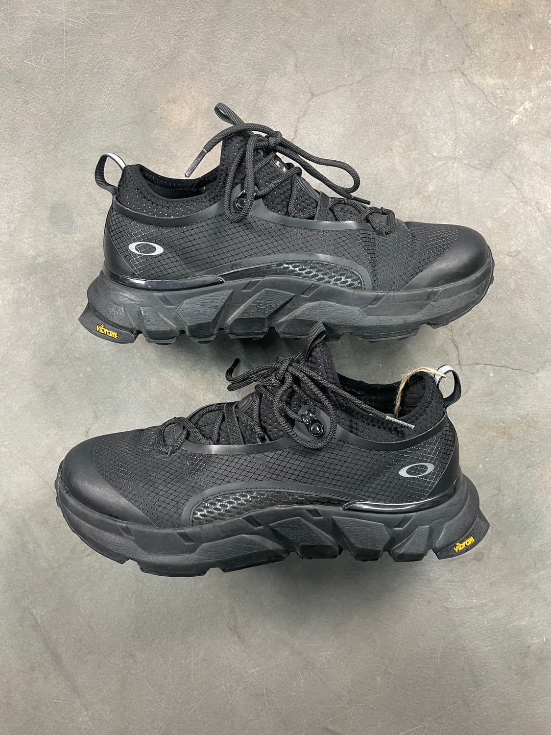 오클리 트리플 블랙 라이트 쉴드 슈즈 상품이미지3