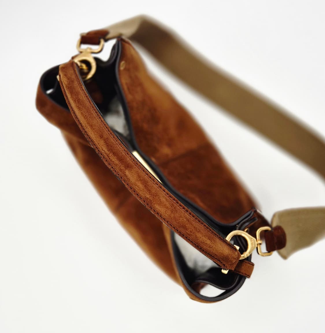 펜디 피카부 스웨이드 미듐 토트백 겸 숄더백 상품이미지3