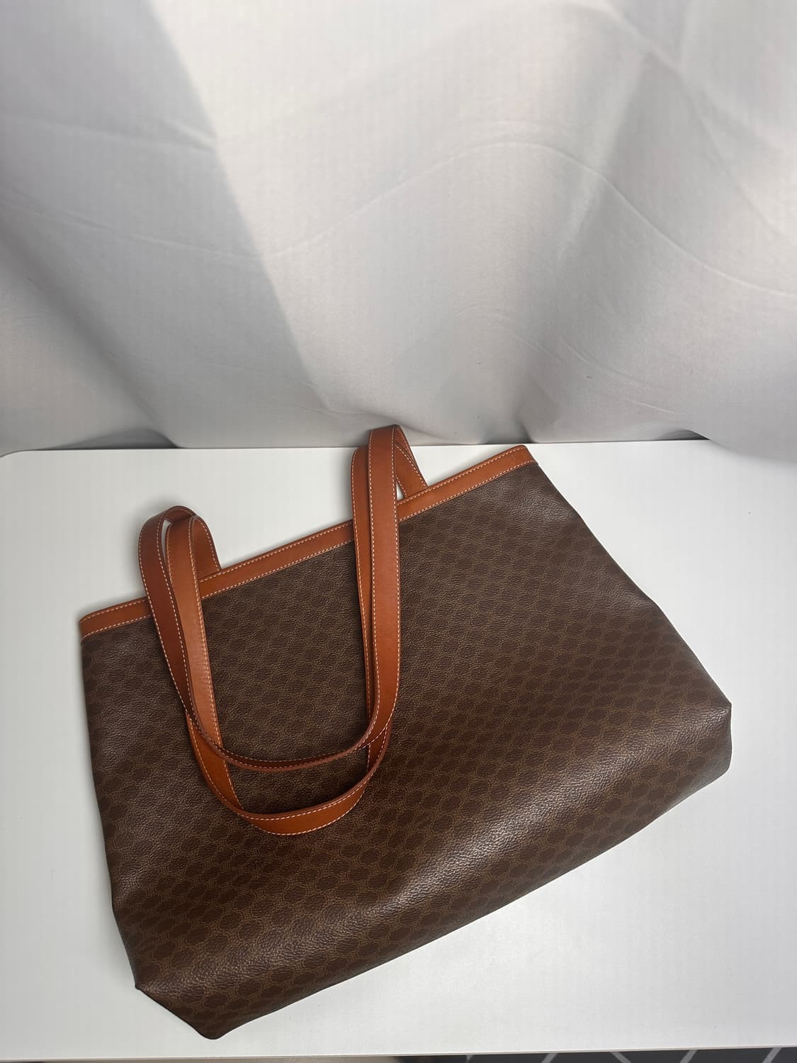 셀린느 마카담 브라운 PVC & 가죽 쇼퍼백 상품이미지6