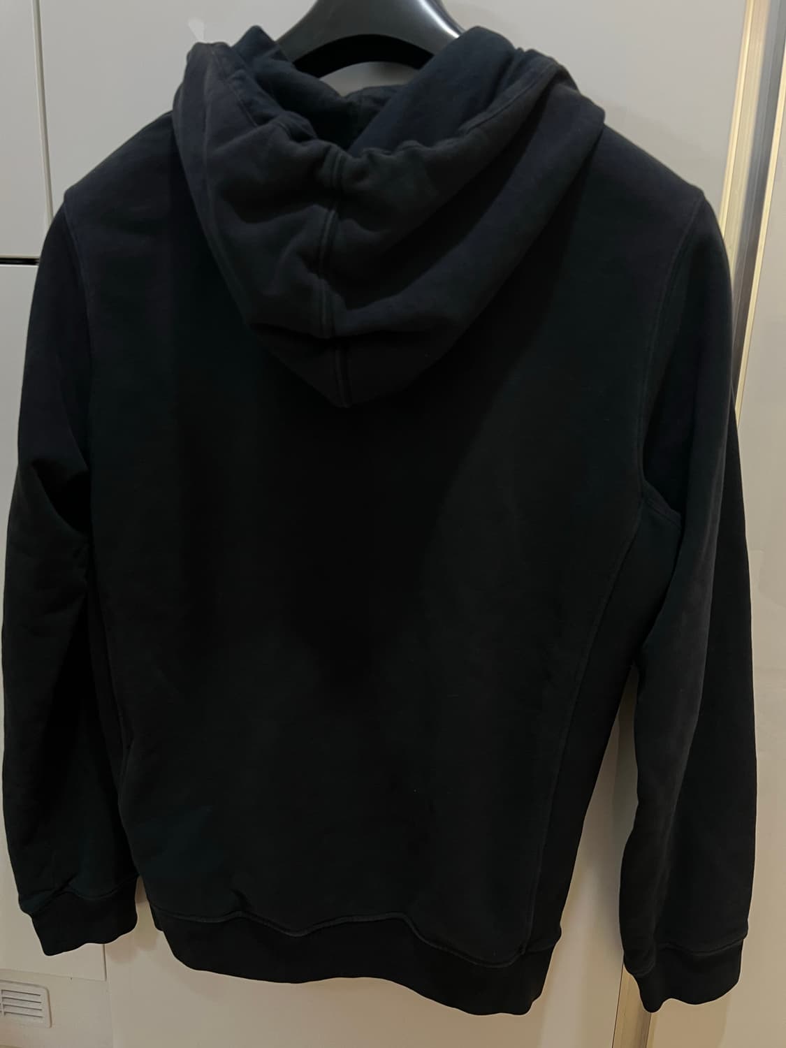 25fw 스톤아일랜드 후드집업 블랙 M 상품이미지2