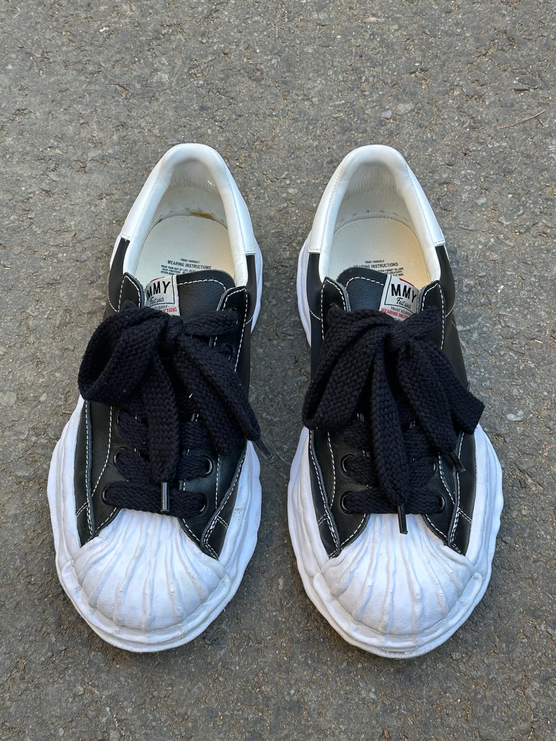 메종 미하라 야스히로 블레이키 OG 솔 레더 로우탑 스니커즈 블랙 상품이미지1