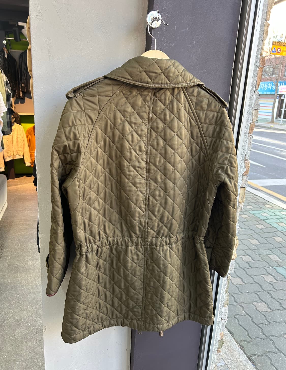 S/ 버버리 퀄팅 노바체크 경량 패딩자켓 상품이미지6