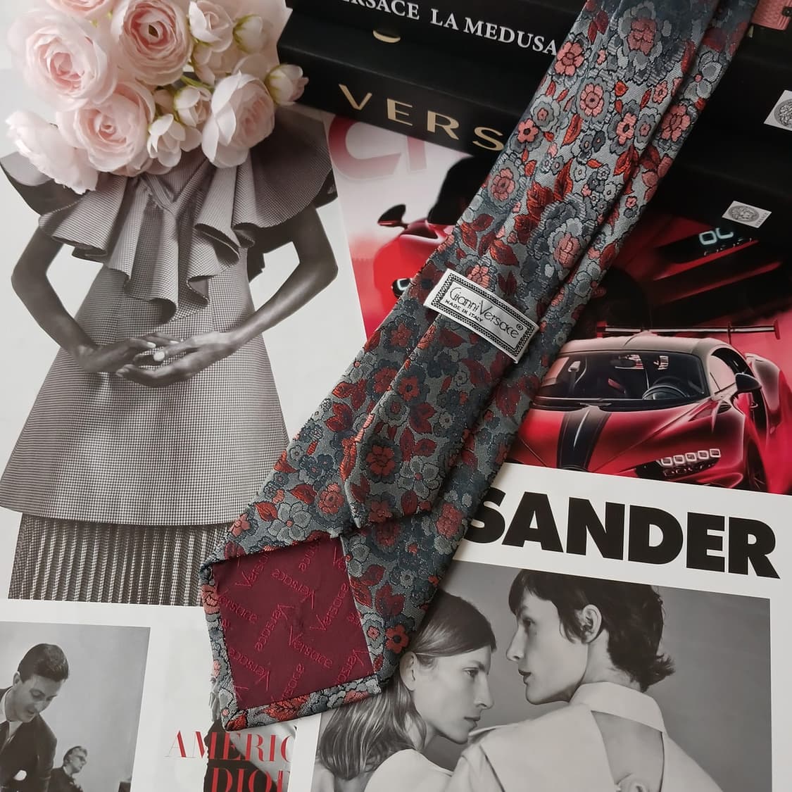 베르사체 실크 그레이 플라워 패턴 넥타이 9.1cm B등급 A19373
 상품이미지5