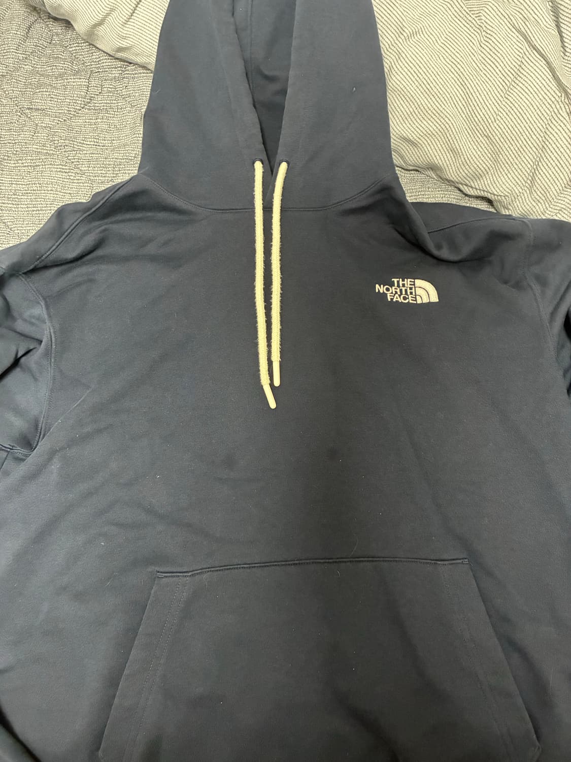 노스페이스 네이비 후드티 상품이미지2