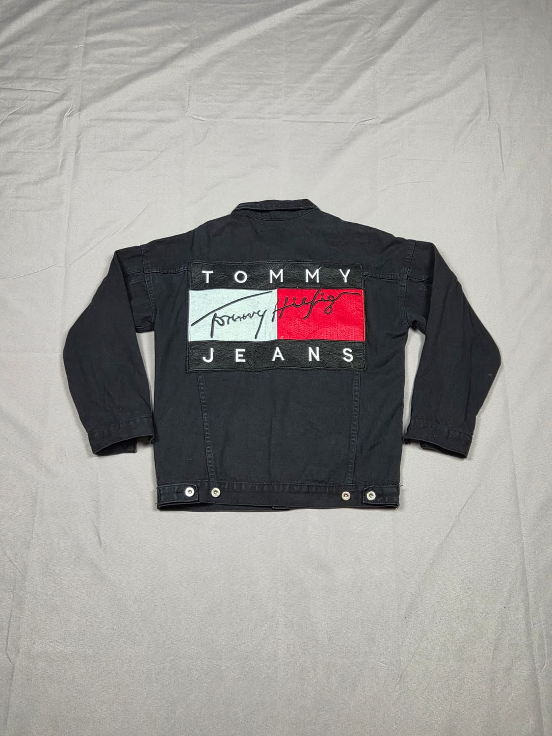 [타미힐피거] 후면 빅로고 패치 소매 지퍼 데님 자켓 | A00157 상품이미지1