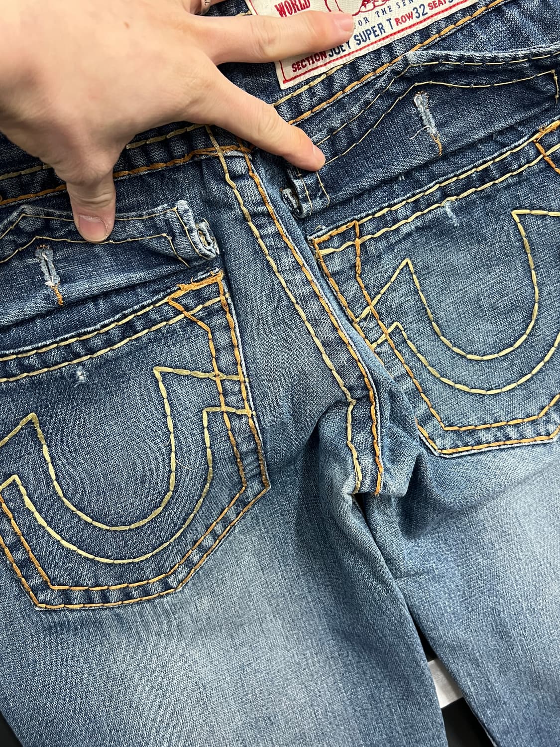 True Religion트루릴리전 조이 슈퍼 T 부츠컷 나팔핏 데님 팬츠 상품이미지3