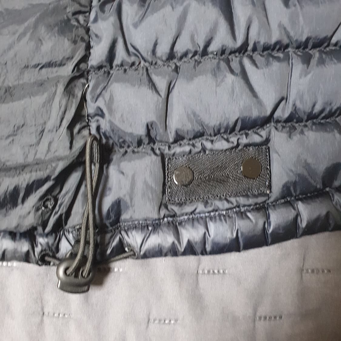 스톤아일랜드 경량 패딩 조끼 상품이미지5